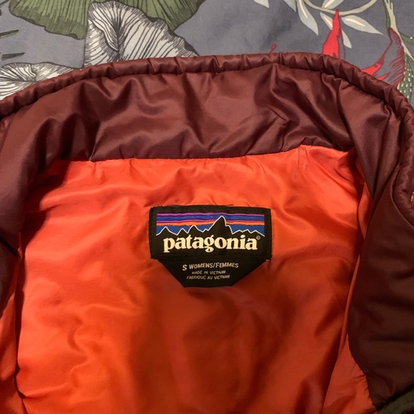 COPY - Woman’s Patagonia jacket - Picture 2 of 4